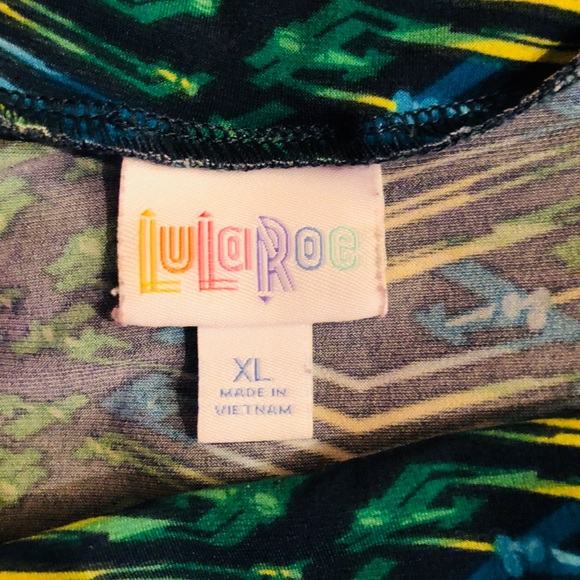 {LuLaRoe}Tribal/geometric pattern azure knee skirt - Picture 8 of 8